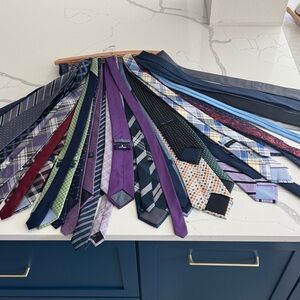 IMPRESSIVE Tie collection